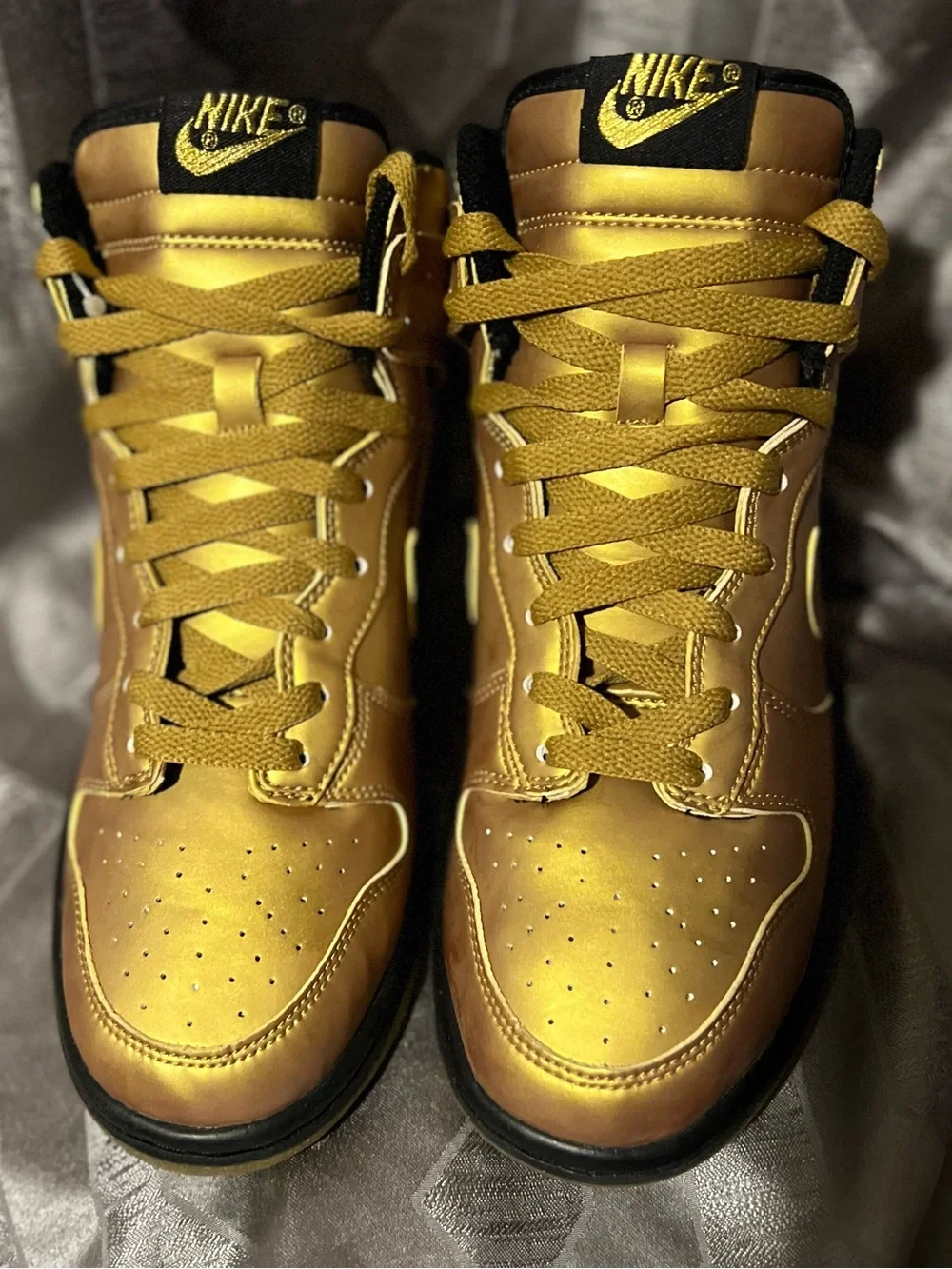 VTG 2004 Nike Dunk High Olympic Metallic Gold Black 308348-771 Size 7.5 NEW